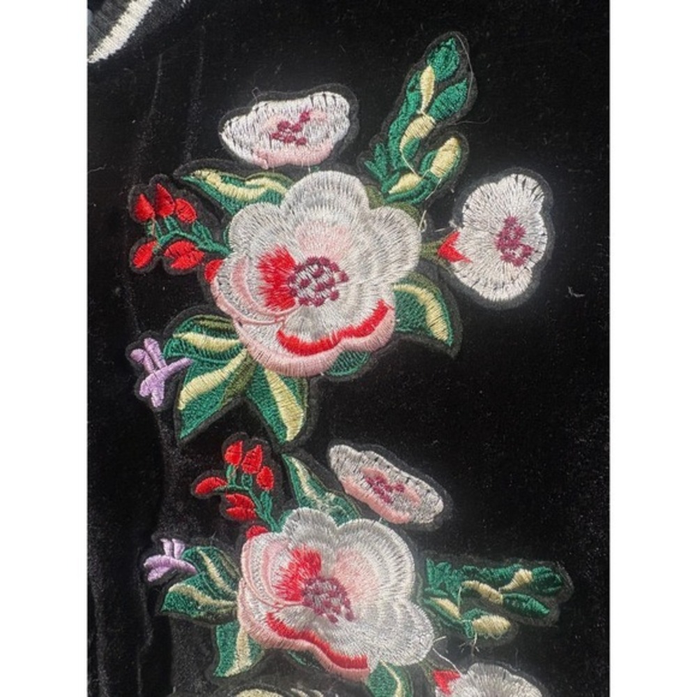 36.5 Black Velvet Embroidered Tiger Floral Bomber Jacket Size Large - Picture 4 of 11